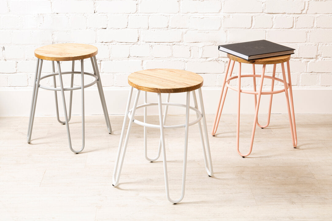PIN Pink Metal and Elm Wood Hairpin Stool KEFINO