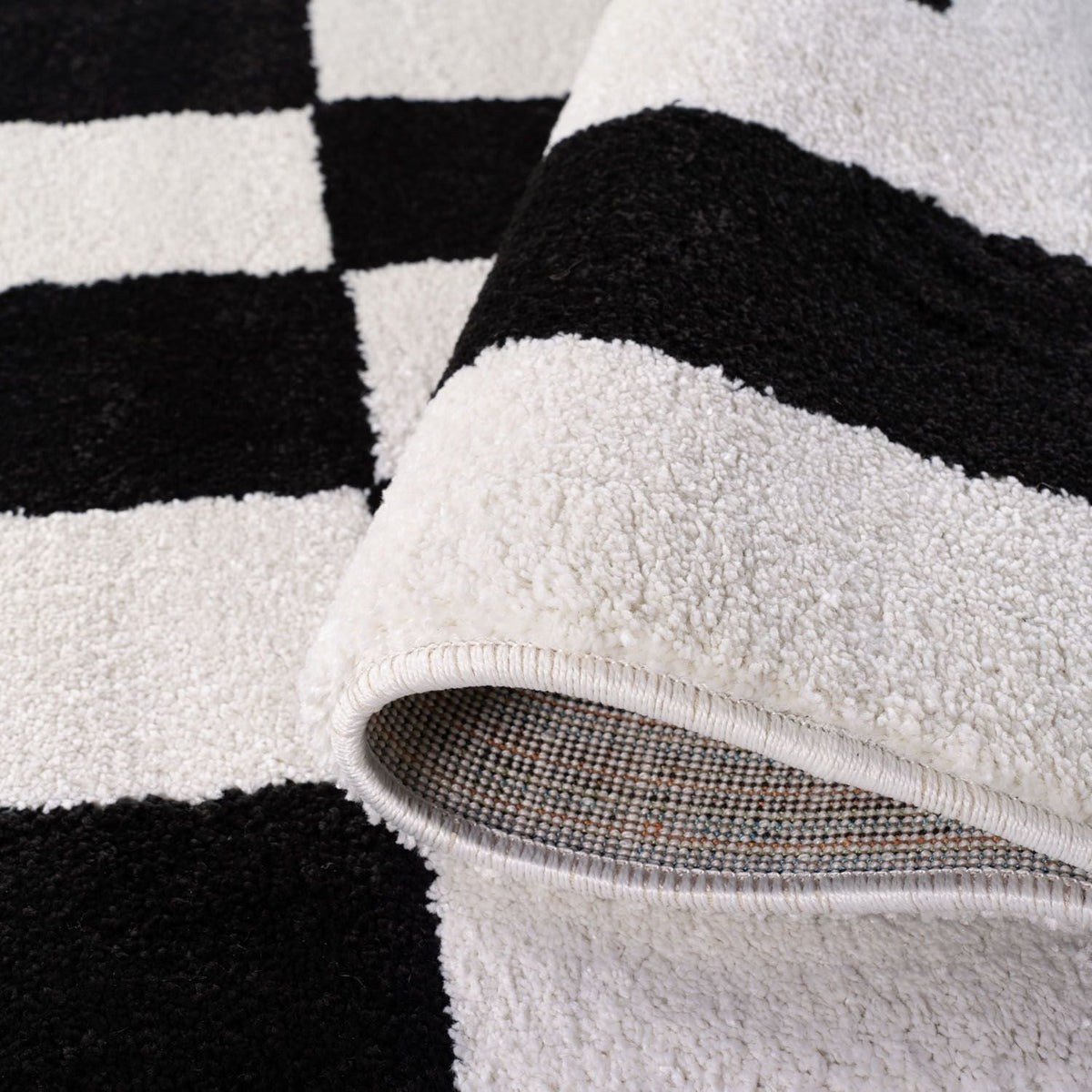 Joli Geometric Black & White Rug | Rectangular | 80x150cm − 200x290cm The Rugs